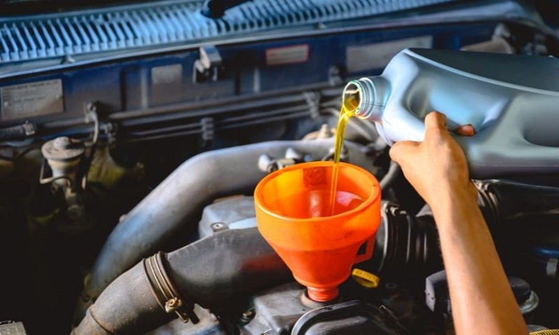 thay dầu nhớt xe hyundai định kỳ
